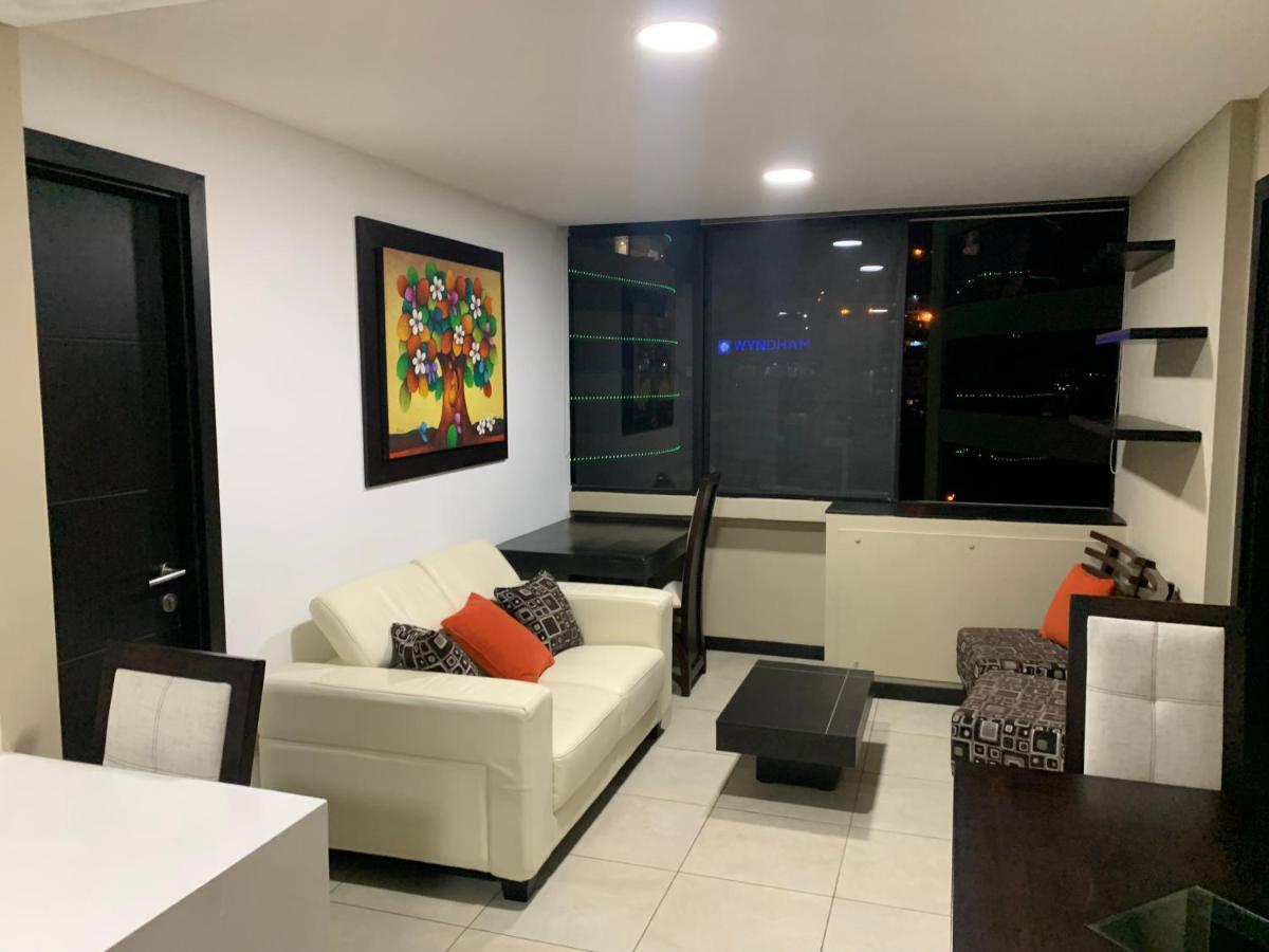 Puerto Santa Ana, Torres Bellini, 2 Dormitorios, Parqueo Guayaquil Zewnętrze zdjęcie