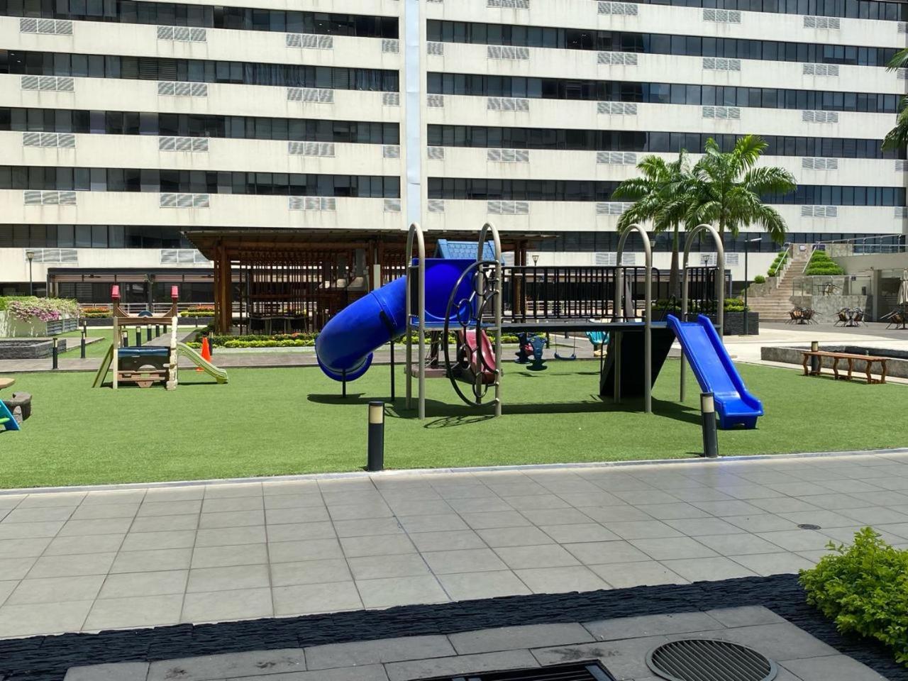 Puerto Santa Ana, Torres Bellini, 2 Dormitorios, Parqueo Guayaquil Zewnętrze zdjęcie