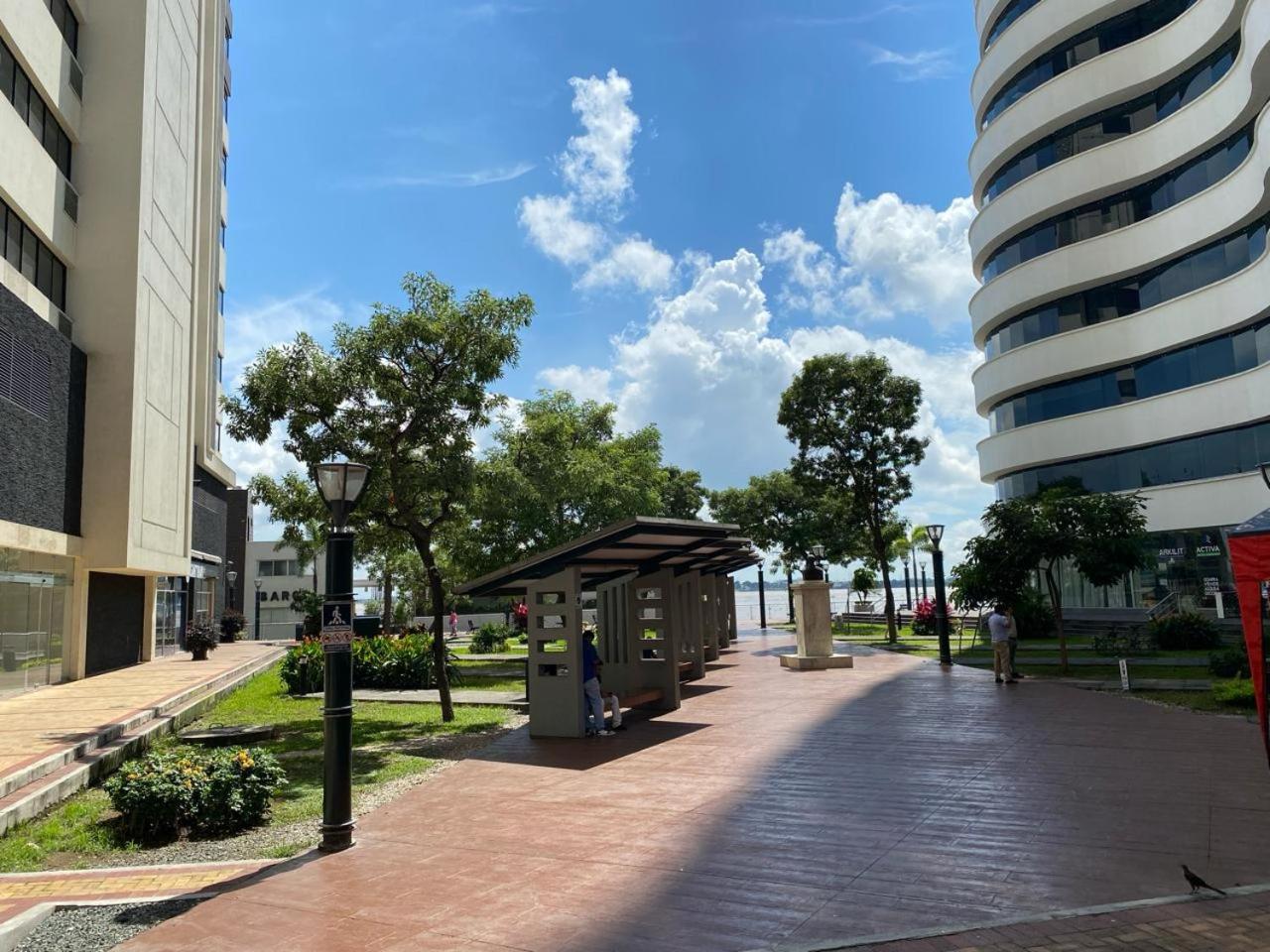 Puerto Santa Ana, Torres Bellini, 2 Dormitorios, Parqueo Guayaquil Zewnętrze zdjęcie